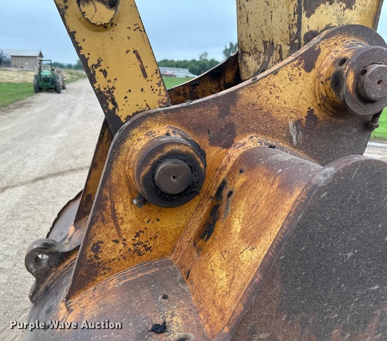 image for item EB2826 1995 Caterpillar 325L excavator