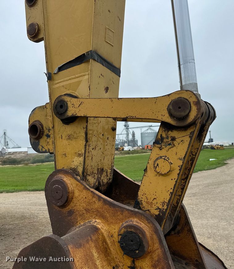 image for item EB2826 1995 Caterpillar 325L excavator