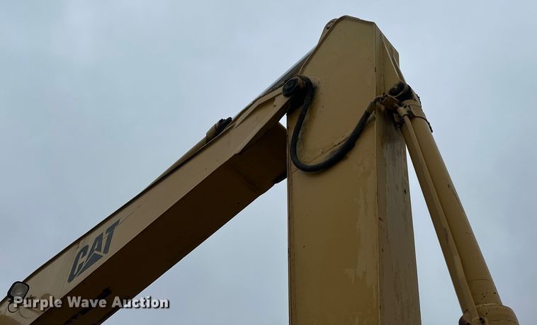 image for item EB2826 1995 Caterpillar 325L excavator