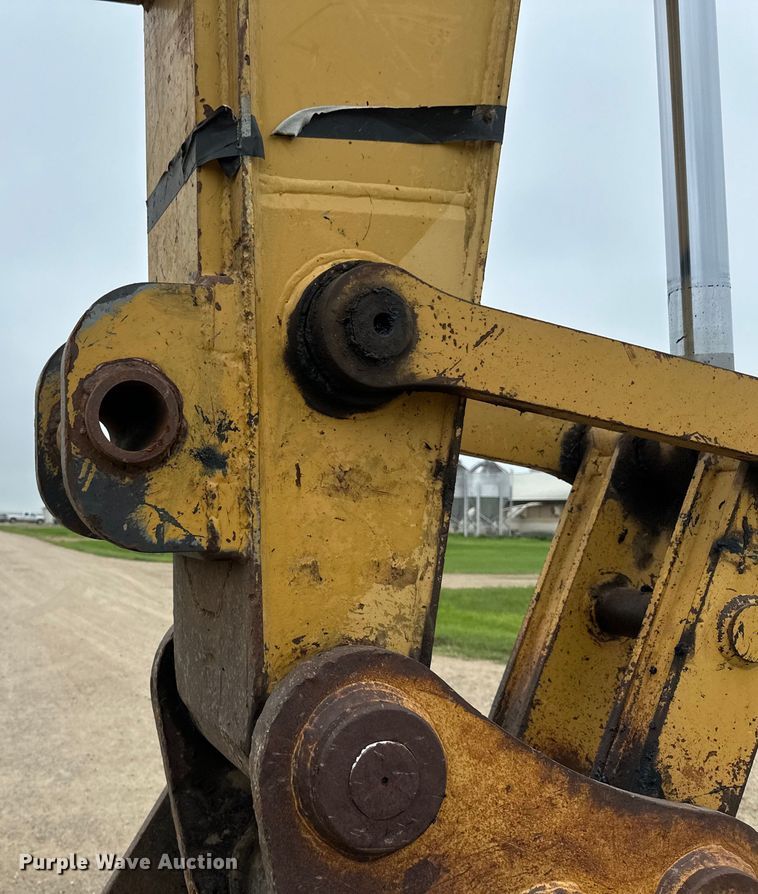 image for item EB2826 1995 Caterpillar 325L excavator