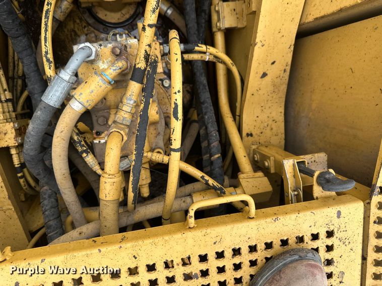 image for item EB2826 1995 Caterpillar 325L excavator