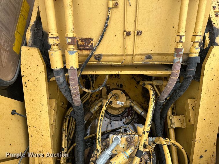 image for item EB2826 1995 Caterpillar 325L excavator