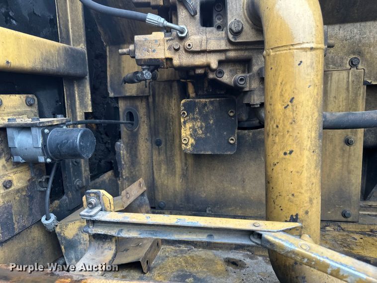 image for item EB2826 1995 Caterpillar 325L excavator