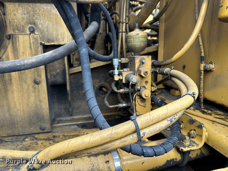 image for item EB2826 1995 Caterpillar 325L excavator