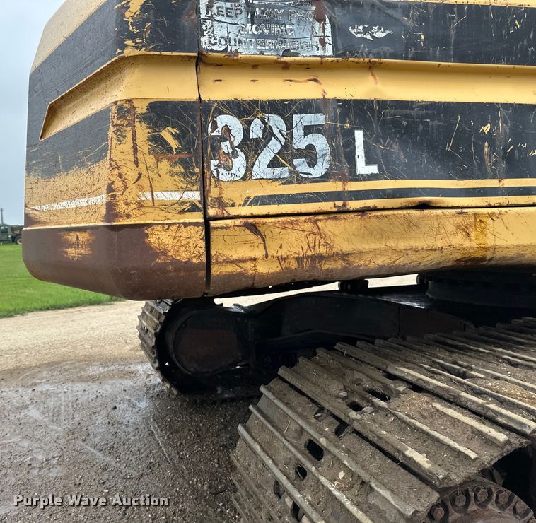 image for item EB2826 1995 Caterpillar 325L excavator