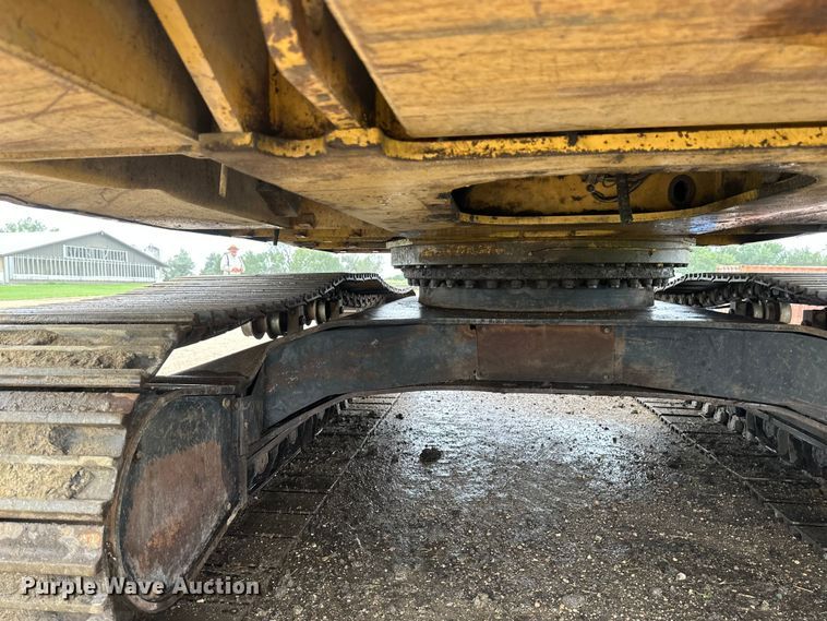 image for item EB2826 1995 Caterpillar 325L excavator