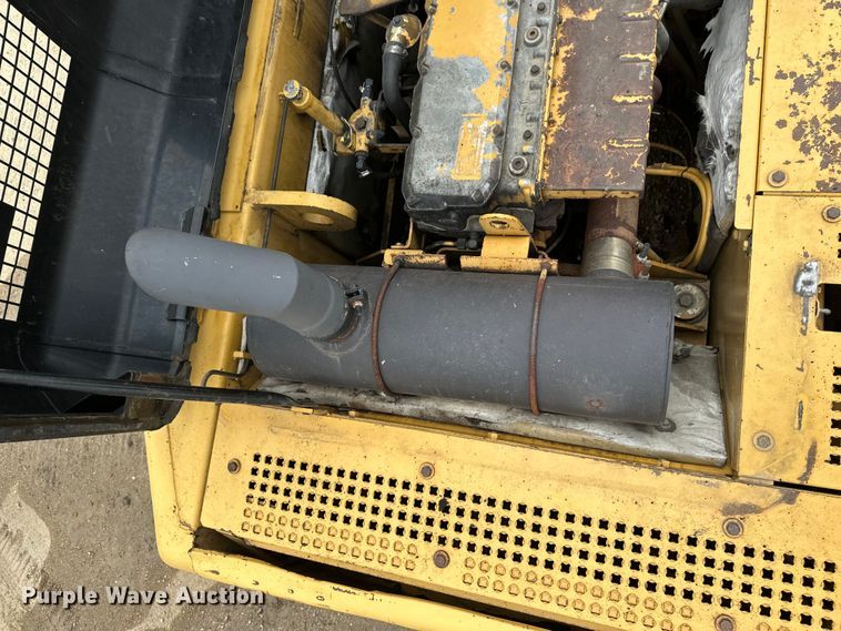 image for item EB2826 1995 Caterpillar 325L excavator