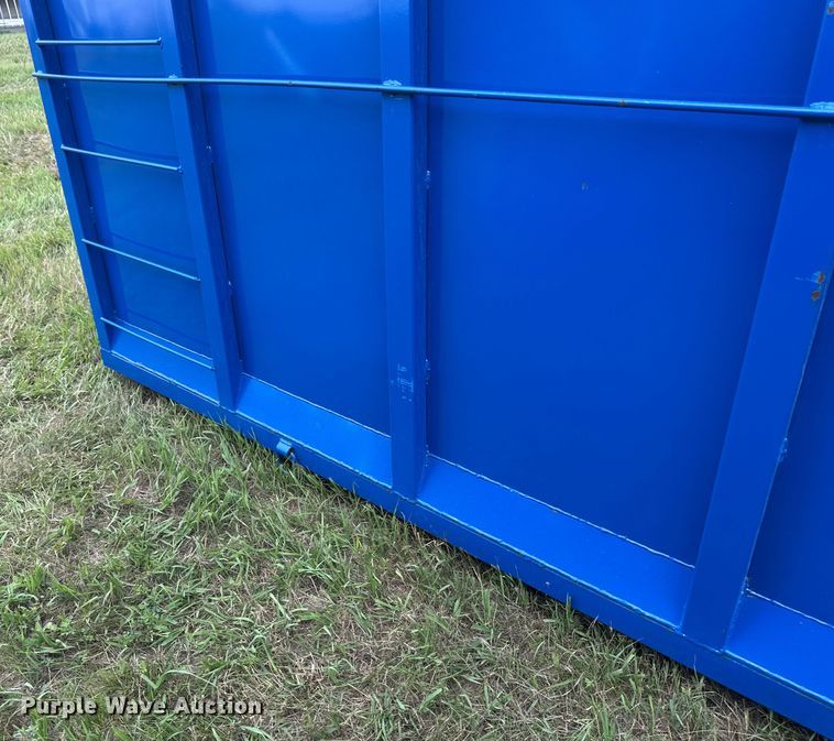 image for item EB2830 Roll-off dumpster