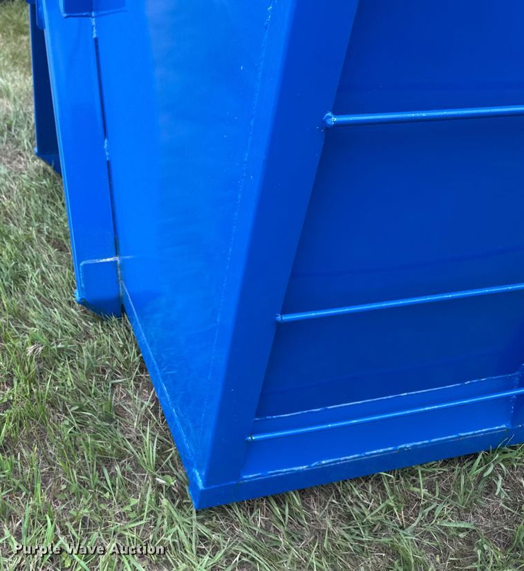 image for item EB2830 Roll-off dumpster