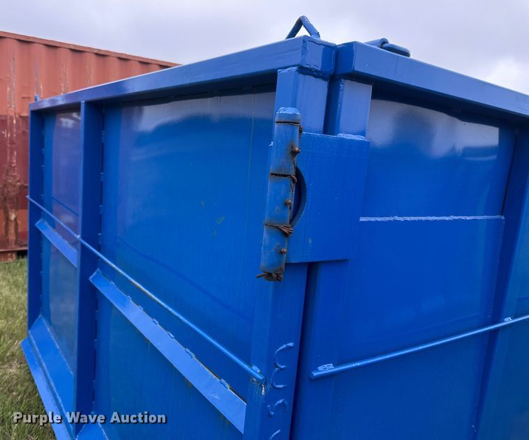 image for item EB2830 Roll-off dumpster