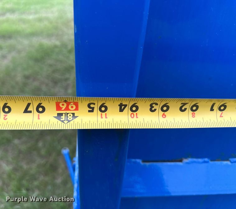 image for item EB2830 Roll-off dumpster