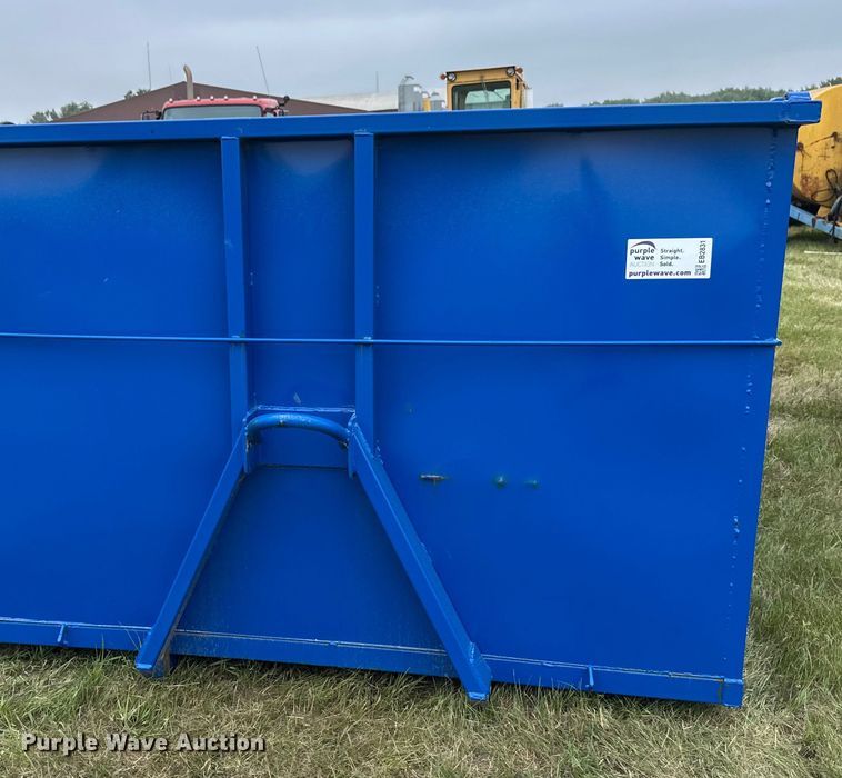 image for item EB2831 Roll-off dumpster