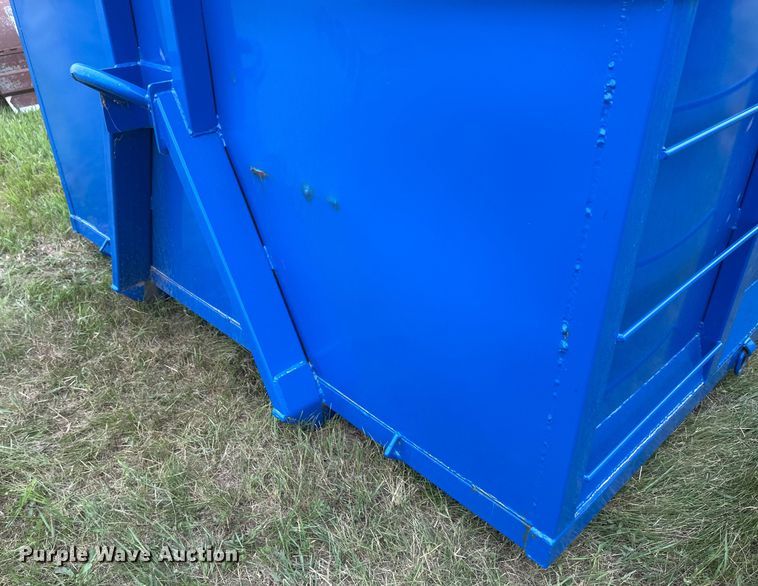 image for item EB2831 Roll-off dumpster