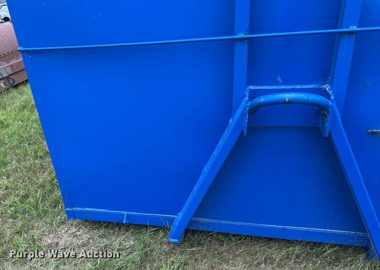 image for item EB2831 Roll-off dumpster