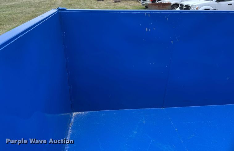 image for item EB2831 Roll-off dumpster