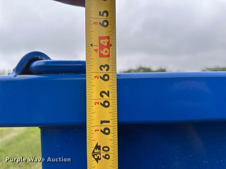 image for item EB2831 Roll-off dumpster