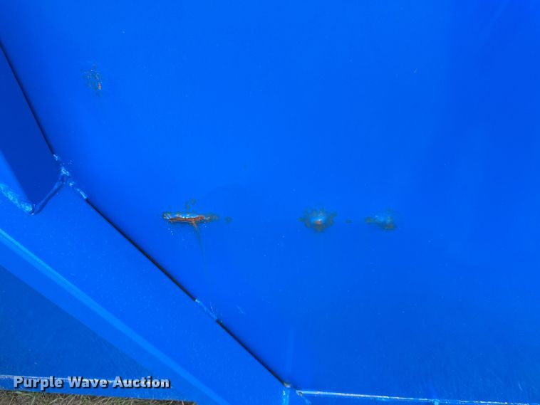 image for item EB2831 Roll-off dumpster