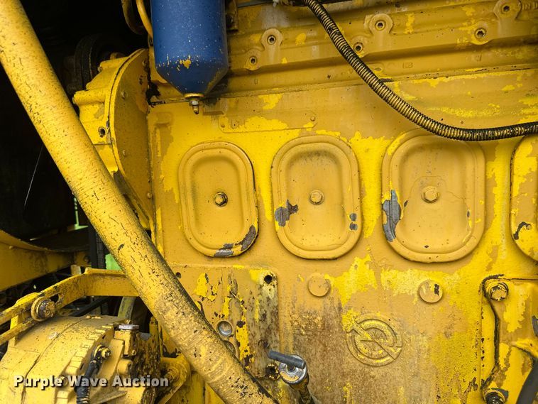 image for item EB2832 1987 Champion 720A motor grader