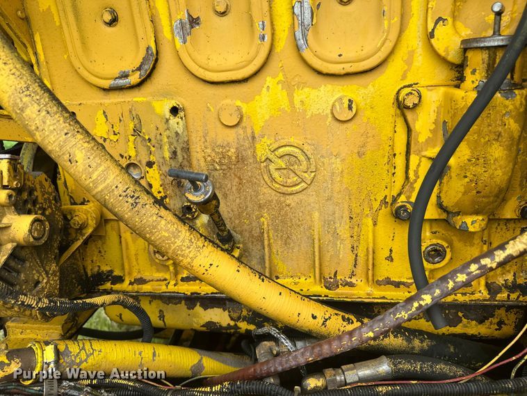 image for item EB2832 1987 Champion 720A motor grader