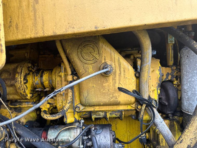 image for item EB2832 1987 Champion 720A motor grader