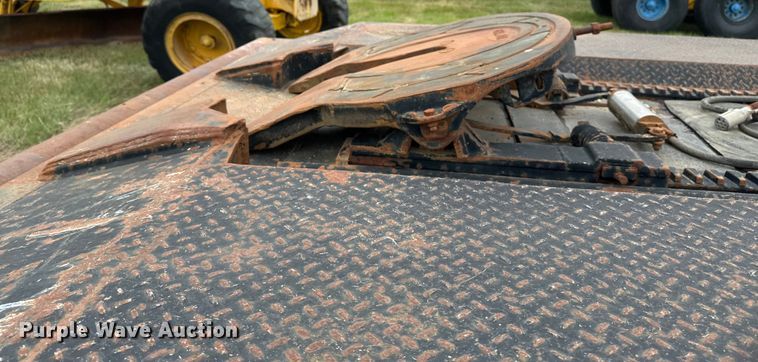 image for item EB2836 2007 Volvo VNL winch truck