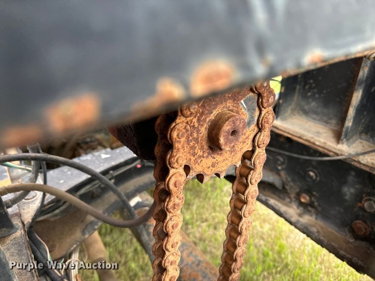 image for item EB2836 2007 Volvo VNL winch truck