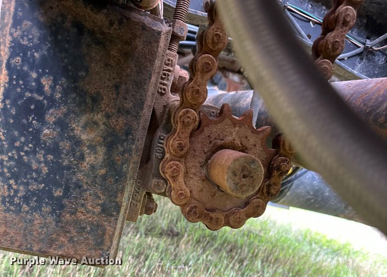 image for item EB2836 2007 Volvo VNL winch truck