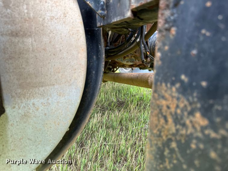 image for item EB2836 2007 Volvo VNL winch truck