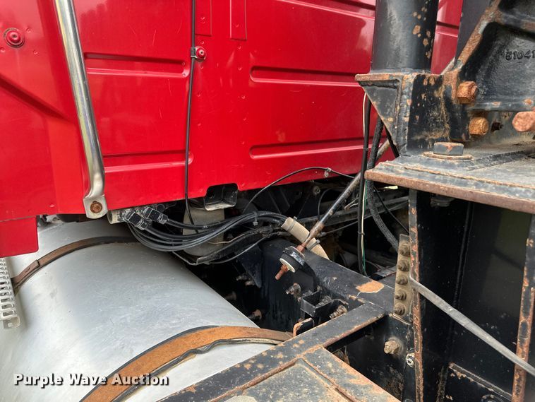 image for item EB2836 2007 Volvo VNL winch truck