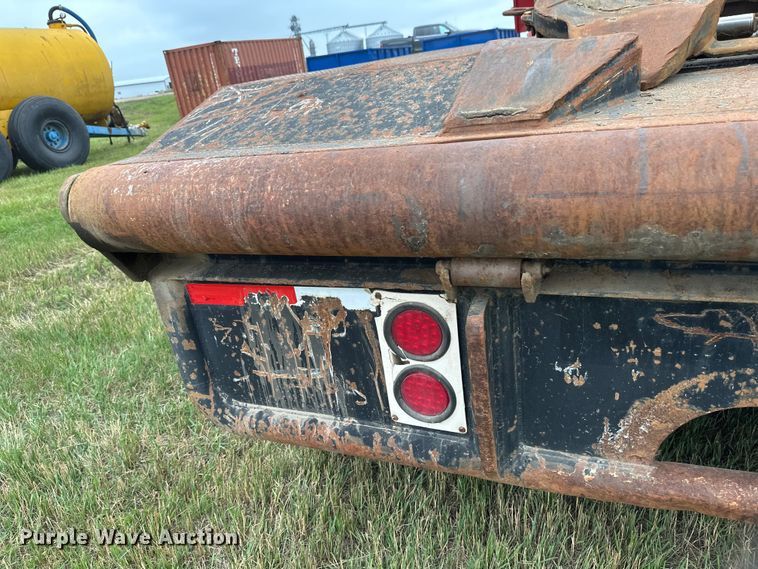 image for item EB2836 2007 Volvo VNL winch truck