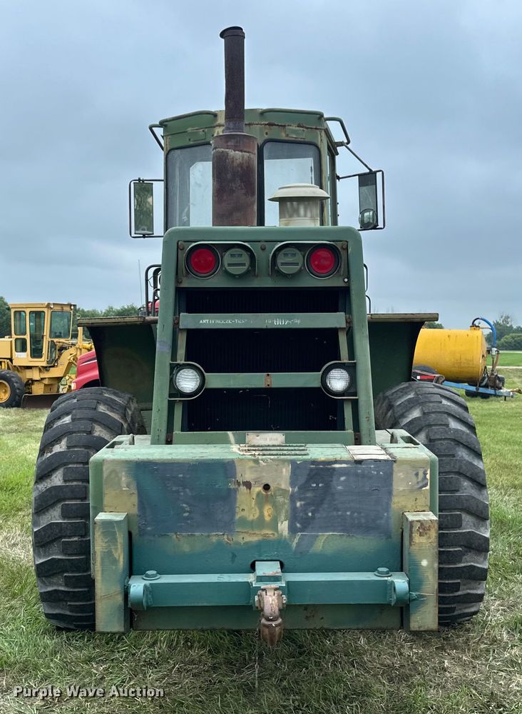 image for item EB2837 1979 International Harvester 530 wheel loader
