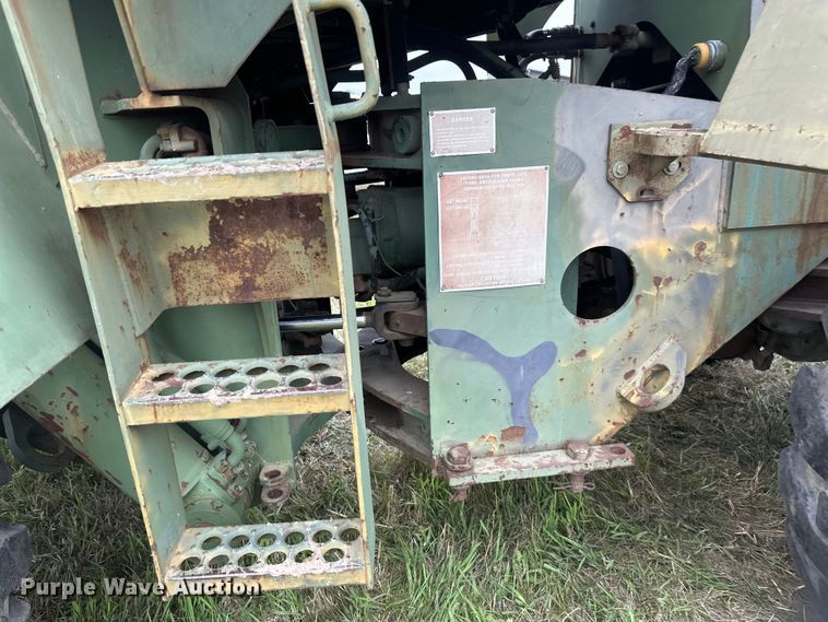 image for item EB2837 1979 International Harvester 530 wheel loader