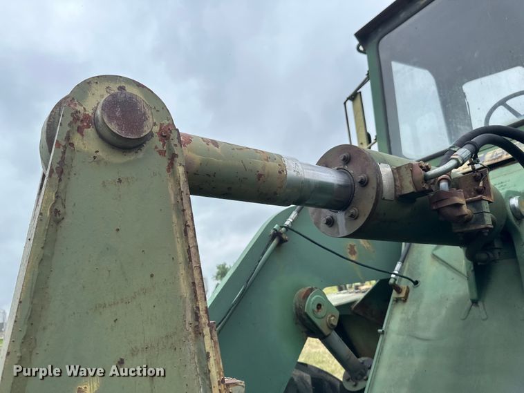 image for item EB2837 1979 International Harvester 530 wheel loader