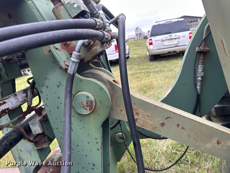 image for item EB2837 1979 International Harvester 530 wheel loader