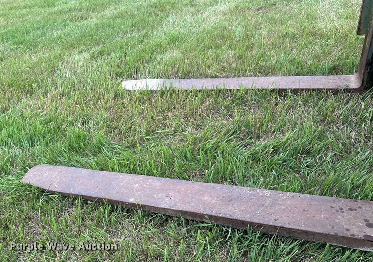 image for item EB2837 1979 International Harvester 530 wheel loader