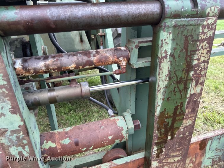 image for item EB2837 1979 International Harvester 530 wheel loader