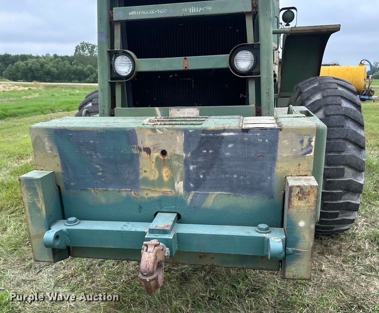 image for item EB2837 1979 International Harvester 530 wheel loader