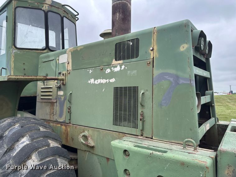 image for item EB2837 1979 International Harvester 530 wheel loader