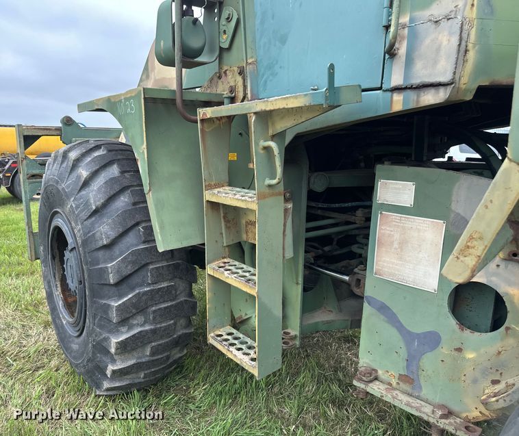image for item EB2837 1979 International Harvester 530 wheel loader