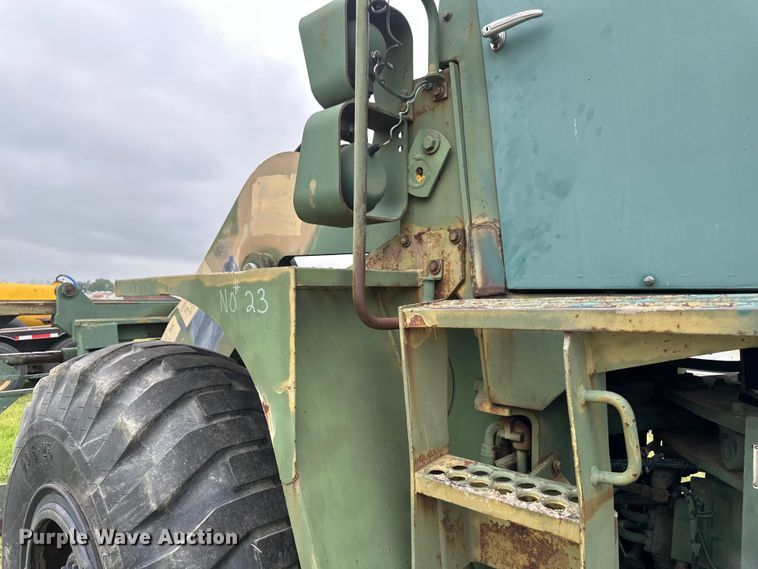 image for item EB2837 1979 International Harvester 530 wheel loader