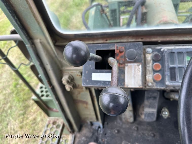 image for item EB2837 1979 International Harvester 530 wheel loader