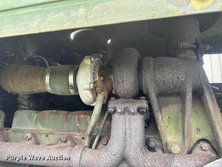 image for item EB2837 1979 International Harvester 530 wheel loader