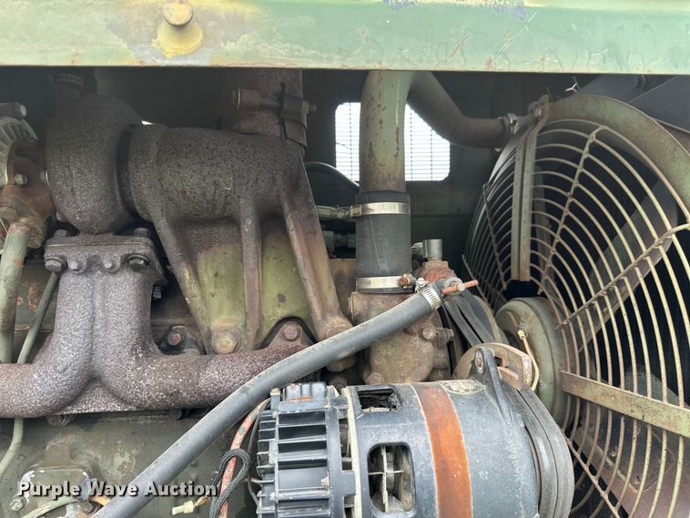 image for item EB2837 1979 International Harvester 530 wheel loader