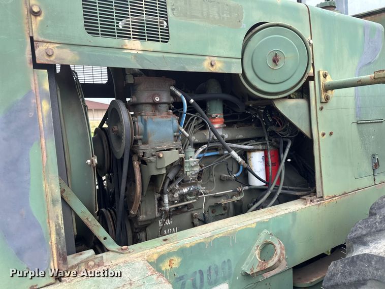 image for item EB2837 1979 International Harvester 530 wheel loader