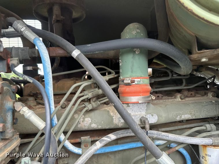 image for item EB2837 1979 International Harvester 530 wheel loader