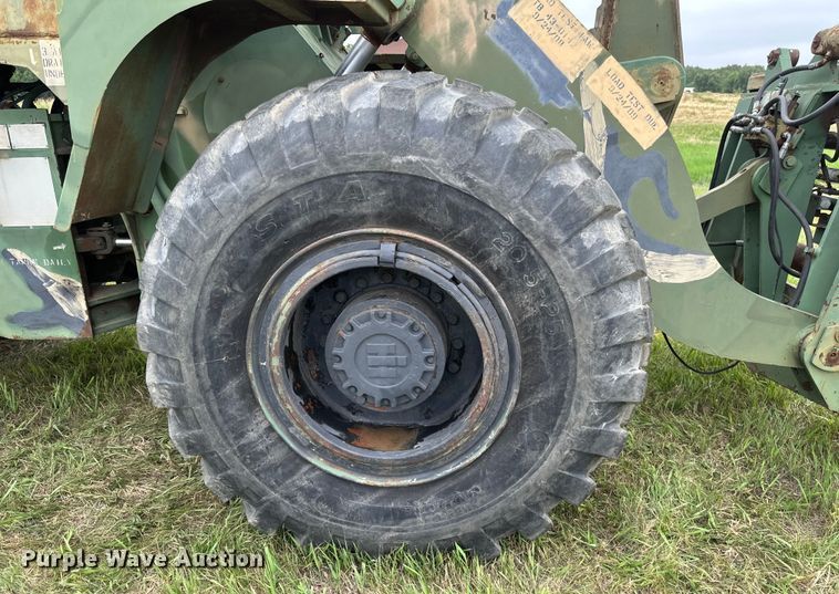 image for item EB2837 1979 International Harvester 530 wheel loader