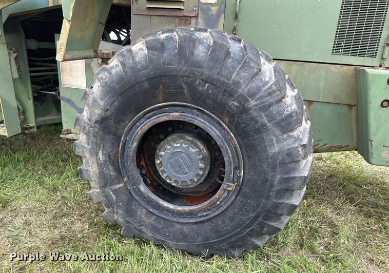 image for item EB2837 1979 International Harvester 530 wheel loader