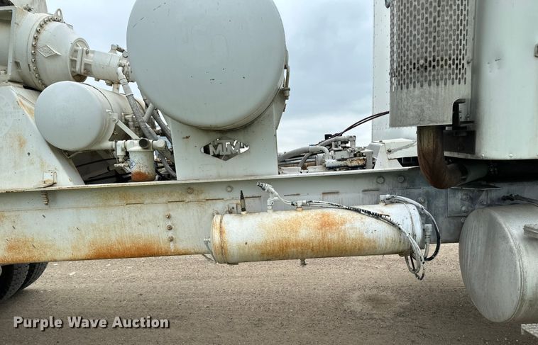 image for item EB2838 1992 International F5070 ready mix truck