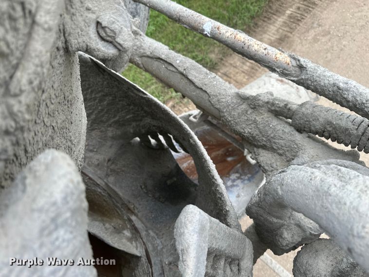 image for item EB2838 1992 International F5070 ready mix truck