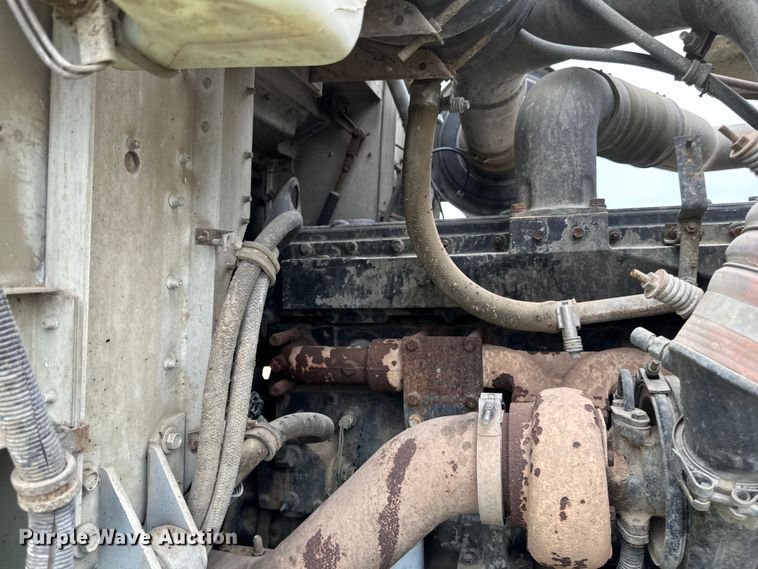 image for item EB2838 1992 International F5070 ready mix truck